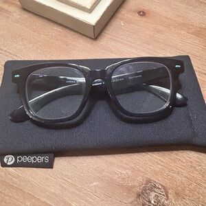 Peepers Sandstone Readers 💙